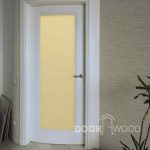 белые деревянные гнутые двери