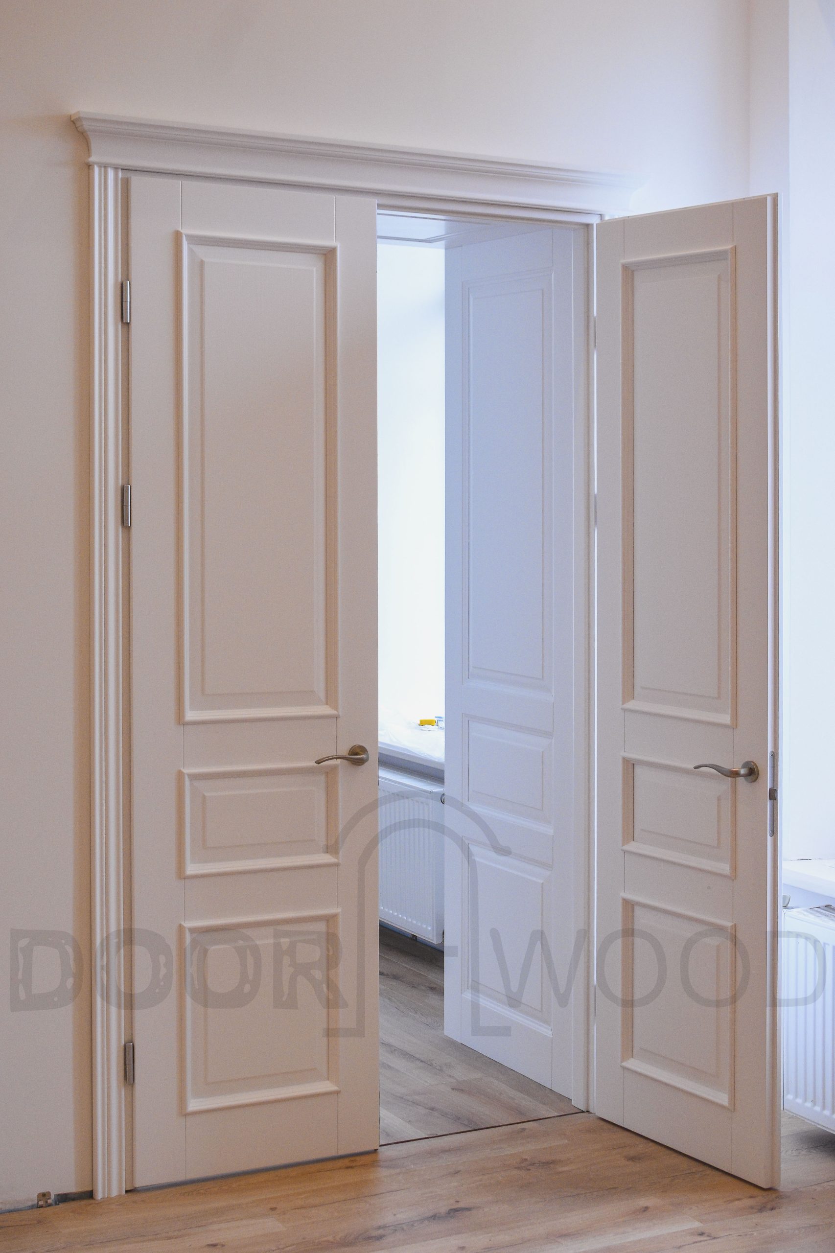 Классические белые двери Optima 1.1 Фабрика дверей DoorWooD21