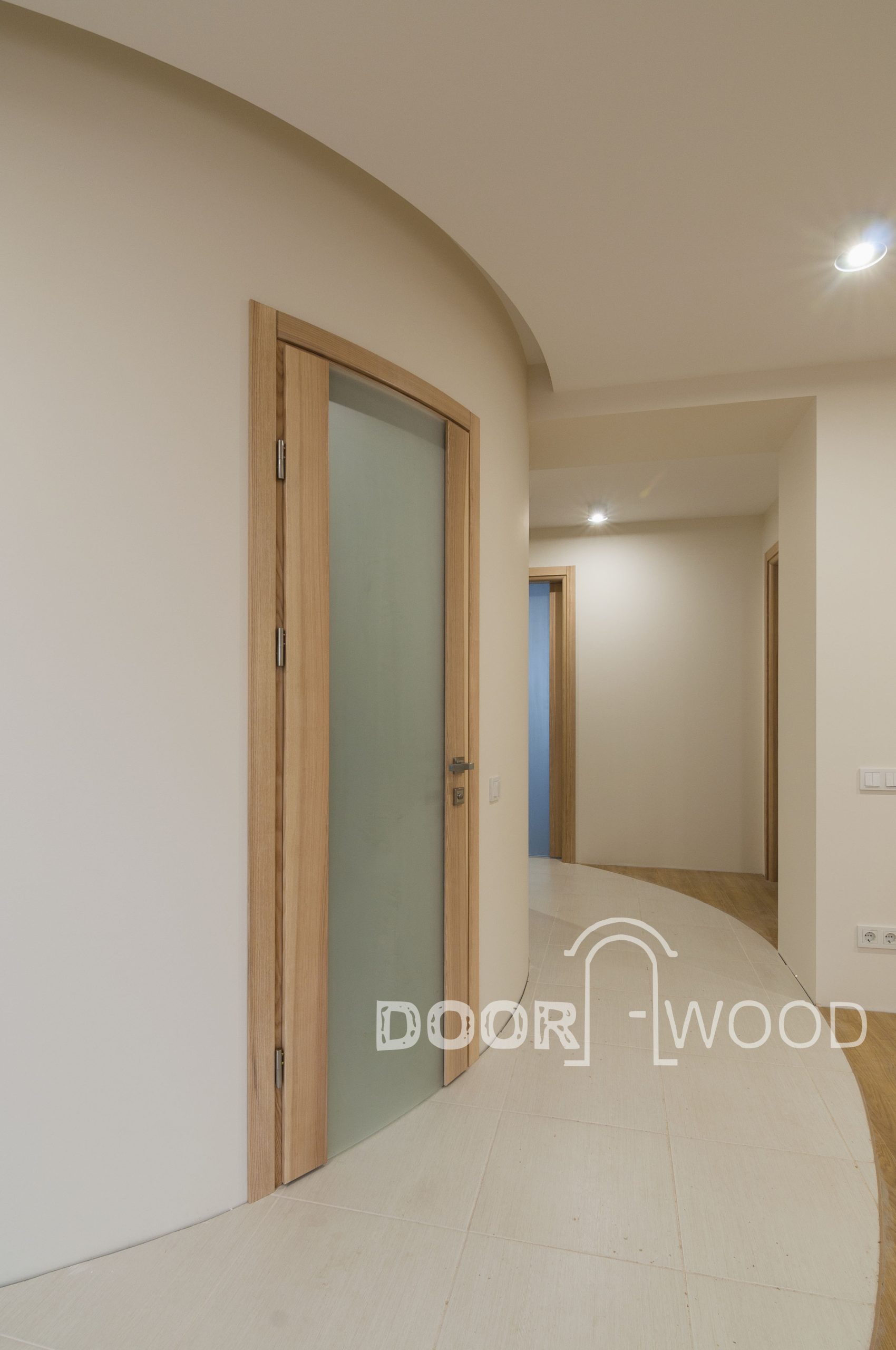 Радиусные двери из массива ясеня doorwood 11