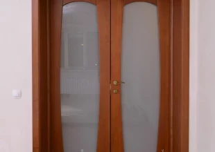 фабрика дверей DoorWooD UA двостулкові дерев'яні двері з ясеня