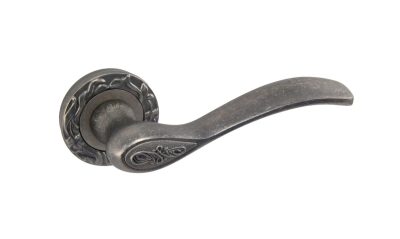SIBA Ручка дверна JULIA на розетці R07 античне срібло (84 84)
